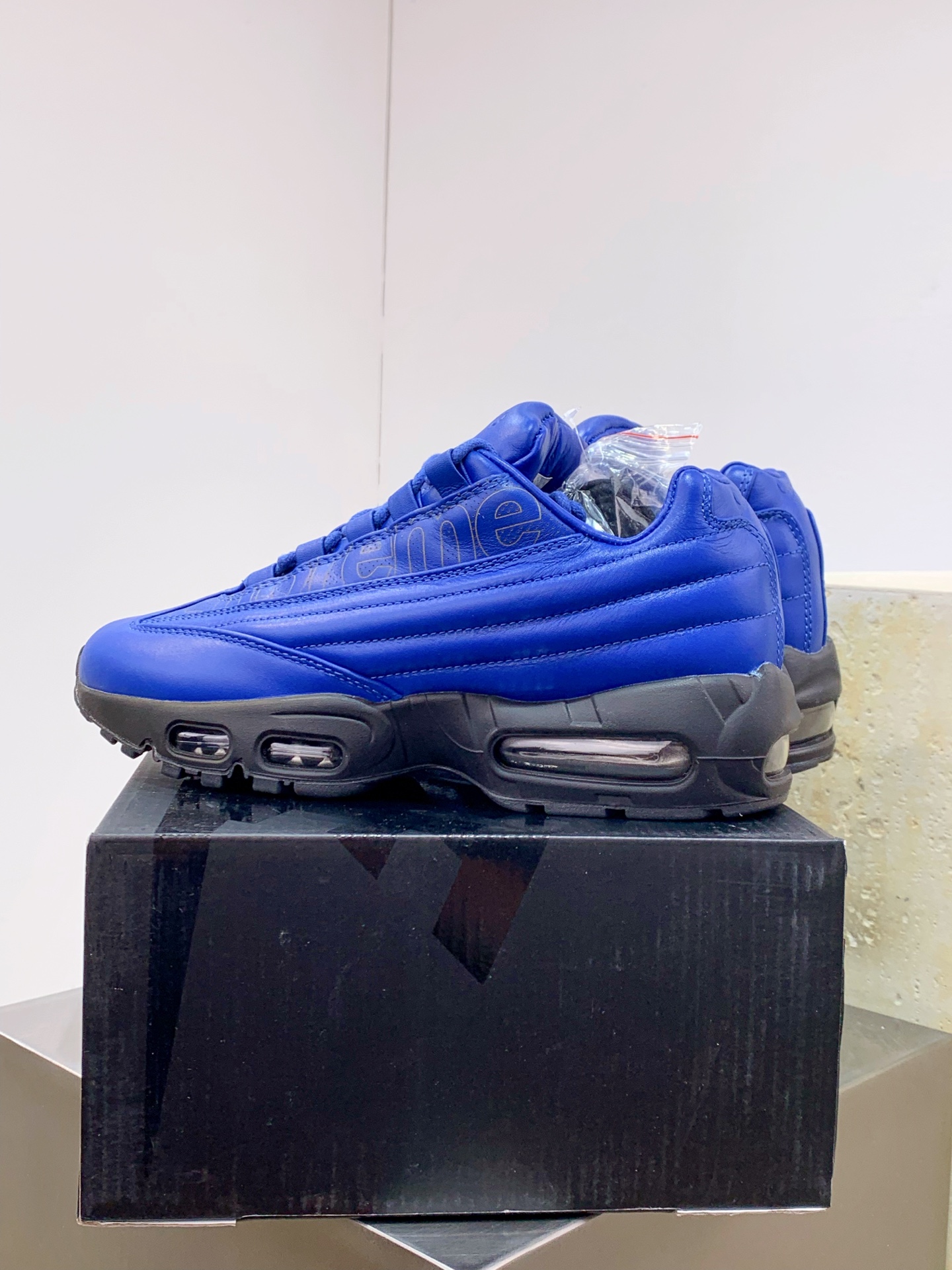 Nike Supreme Running Shoes M-l-s