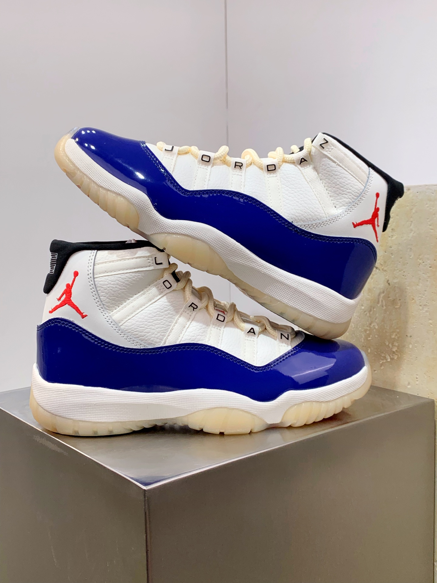 Jordan Nike Basic Shoes L-s