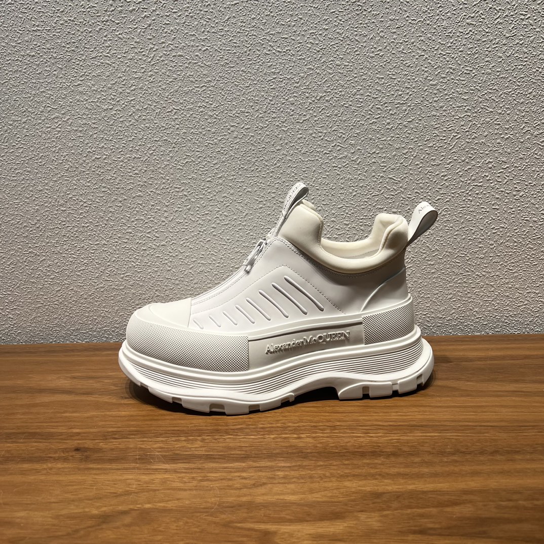 Alexander Mcqueen Male Basic Shoes M