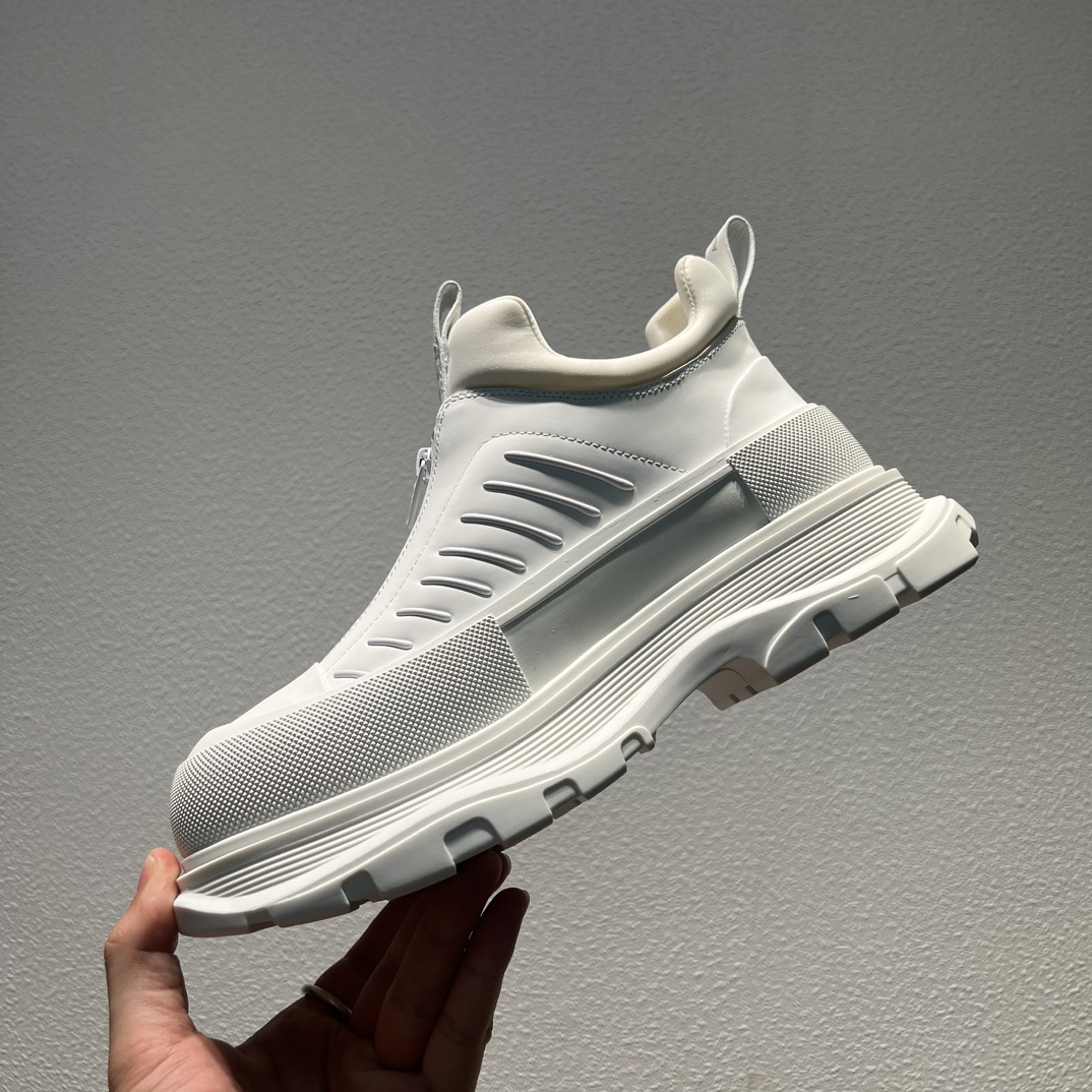 Alexander Mcqueen Male Basic Shoes M