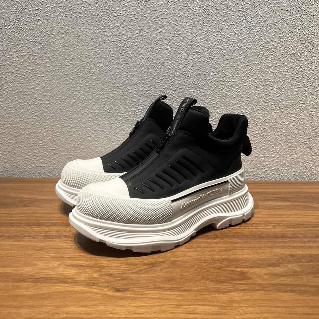 Alexander Mcqueen Male Basic Shoes M