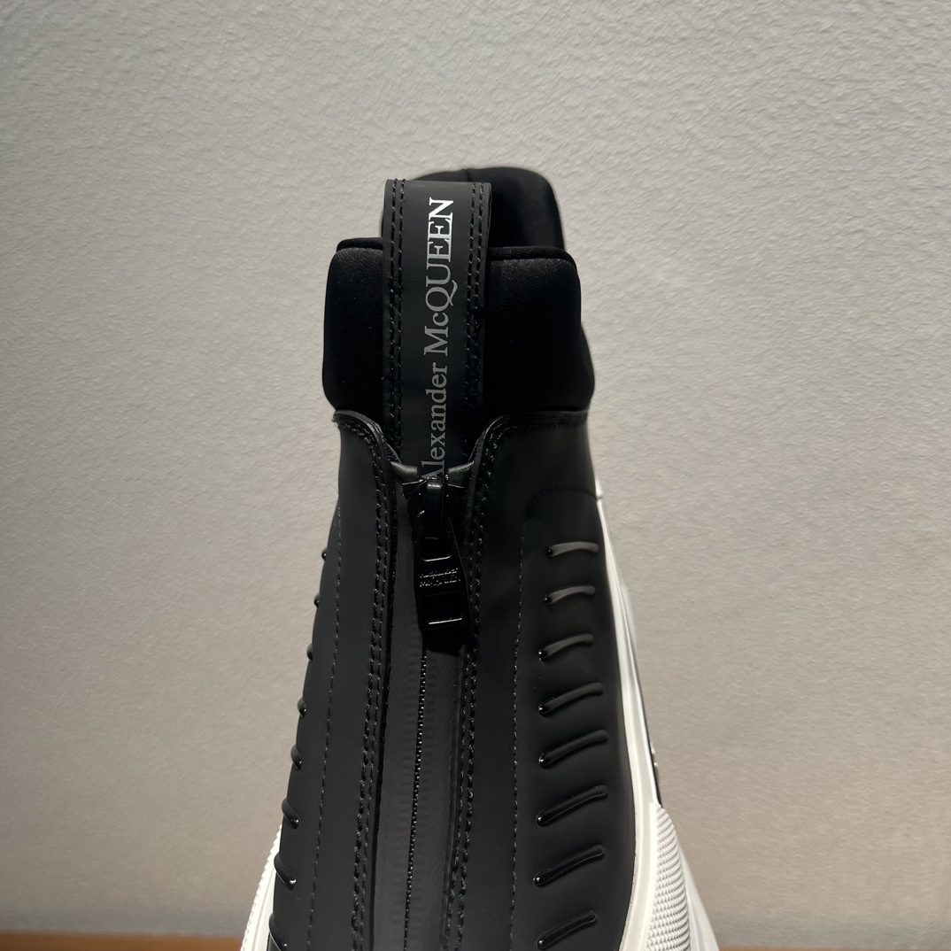 Alexander Mcqueen Male Basic Shoes M