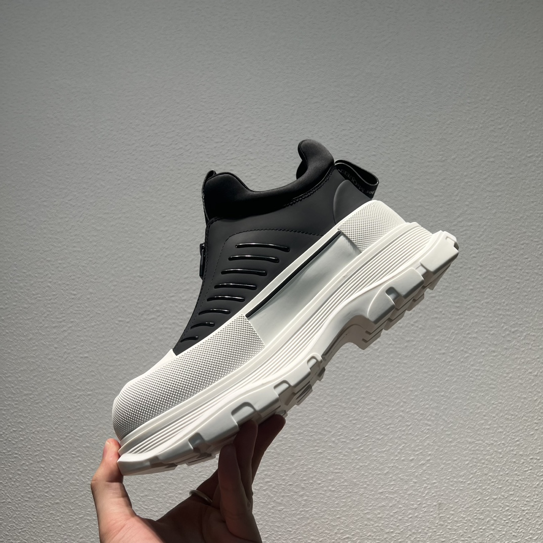 Alexander Mcqueen Male Basic Shoes M