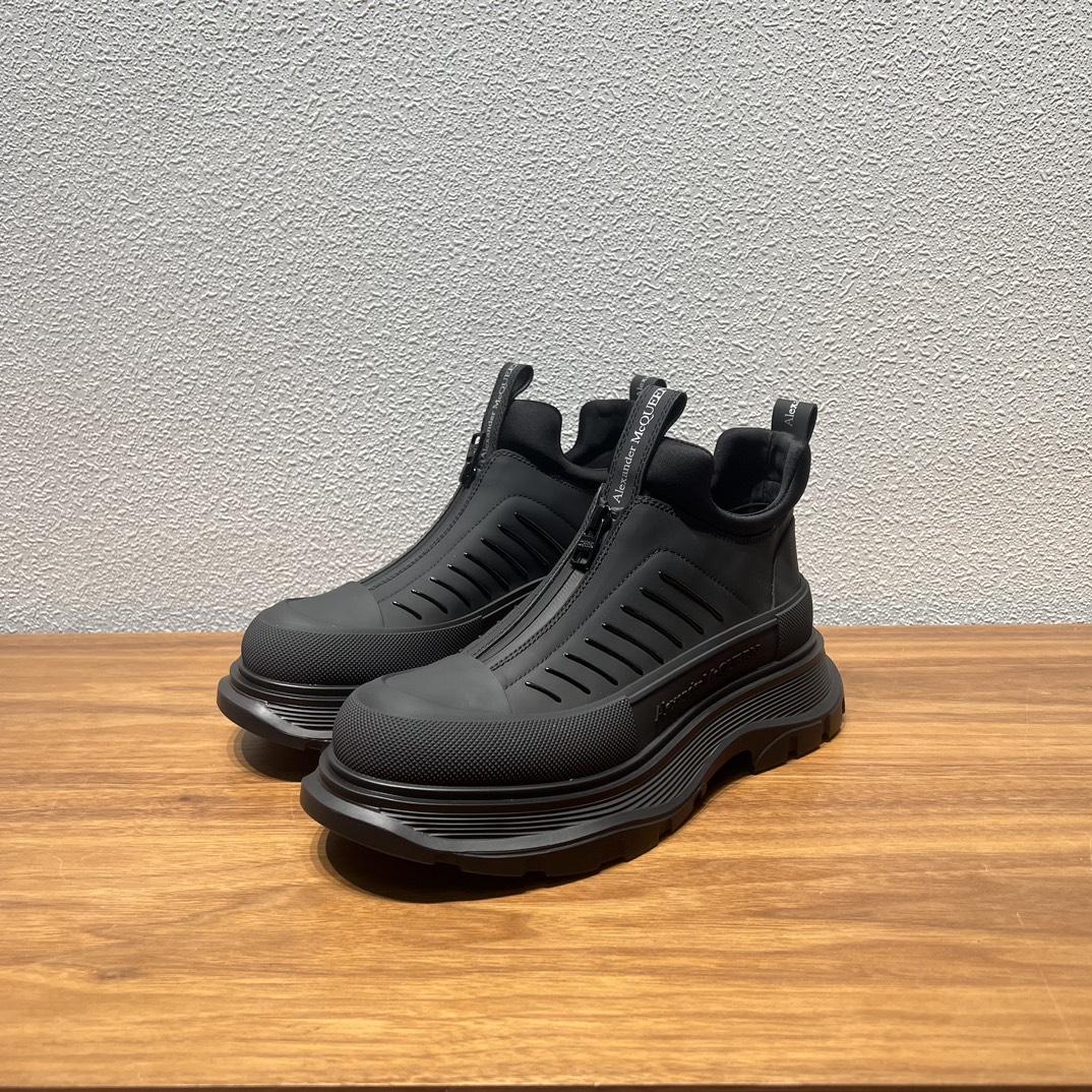 Alexander Mcqueen Male Basic Shoes M