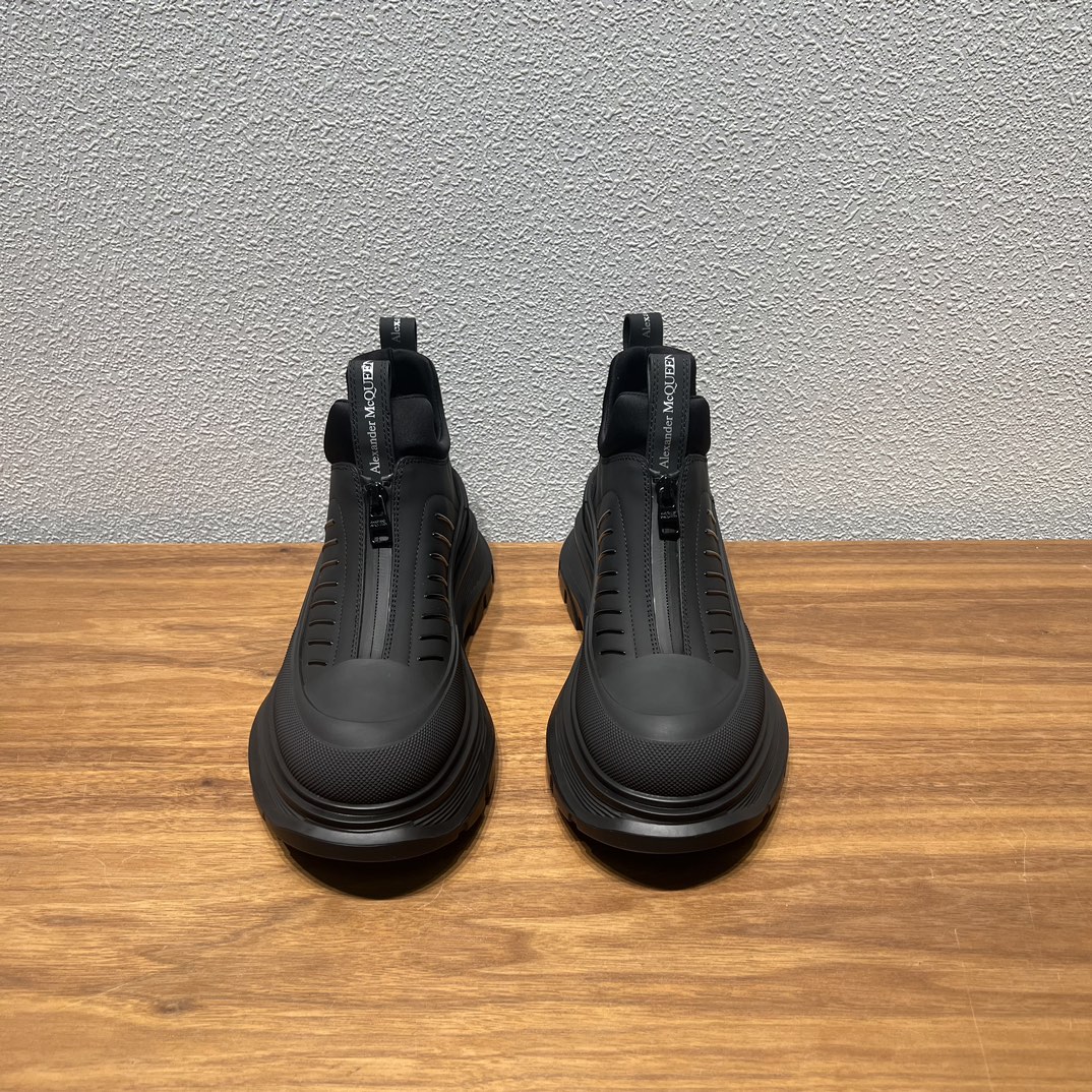 Alexander Mcqueen Male Basic Shoes M