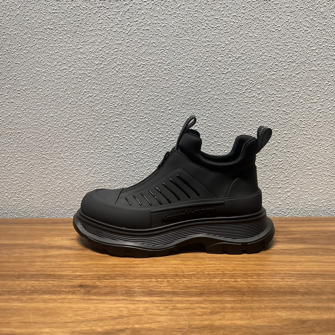 Alexander Mcqueen Male Basic Shoes M