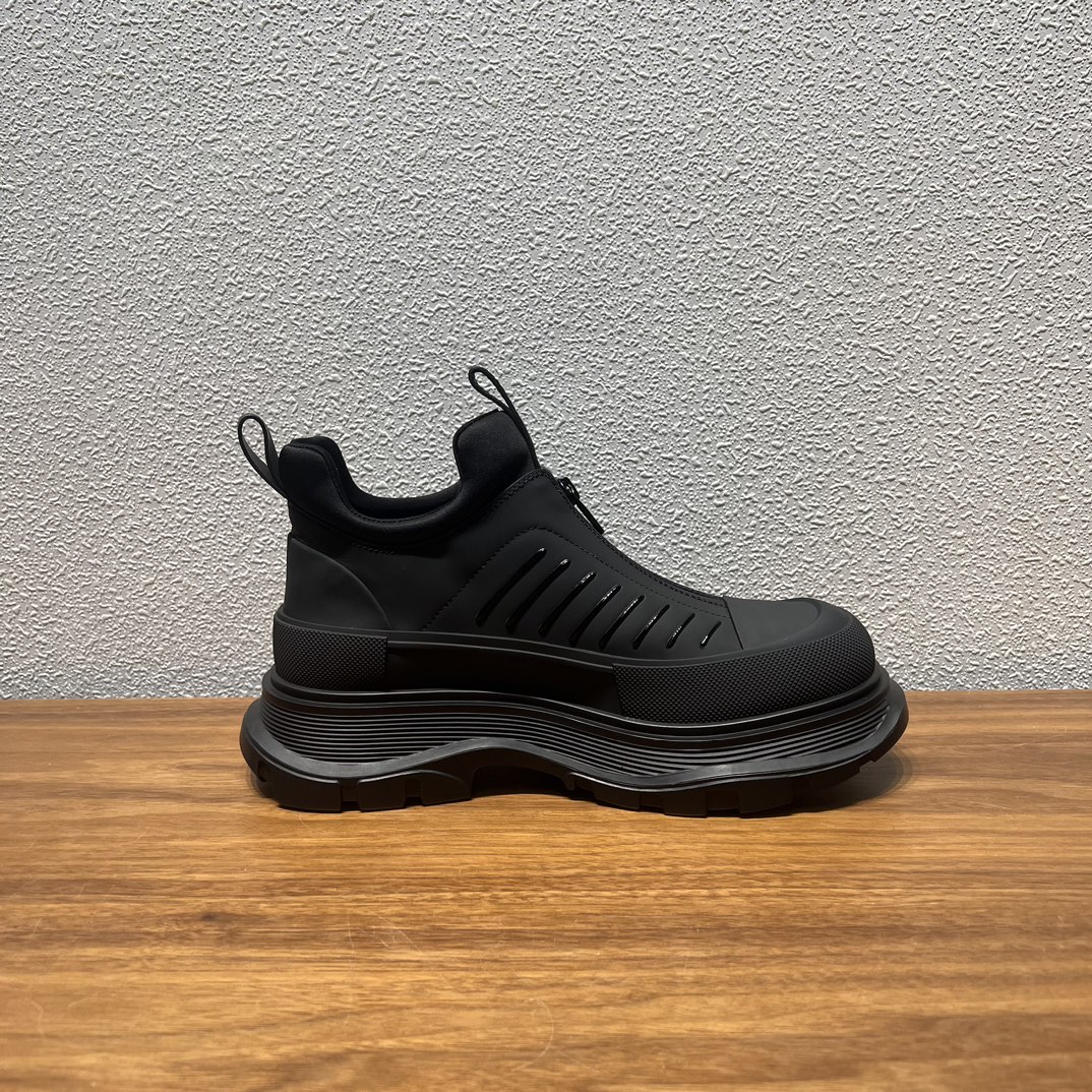 Alexander Mcqueen Male Basic Shoes M