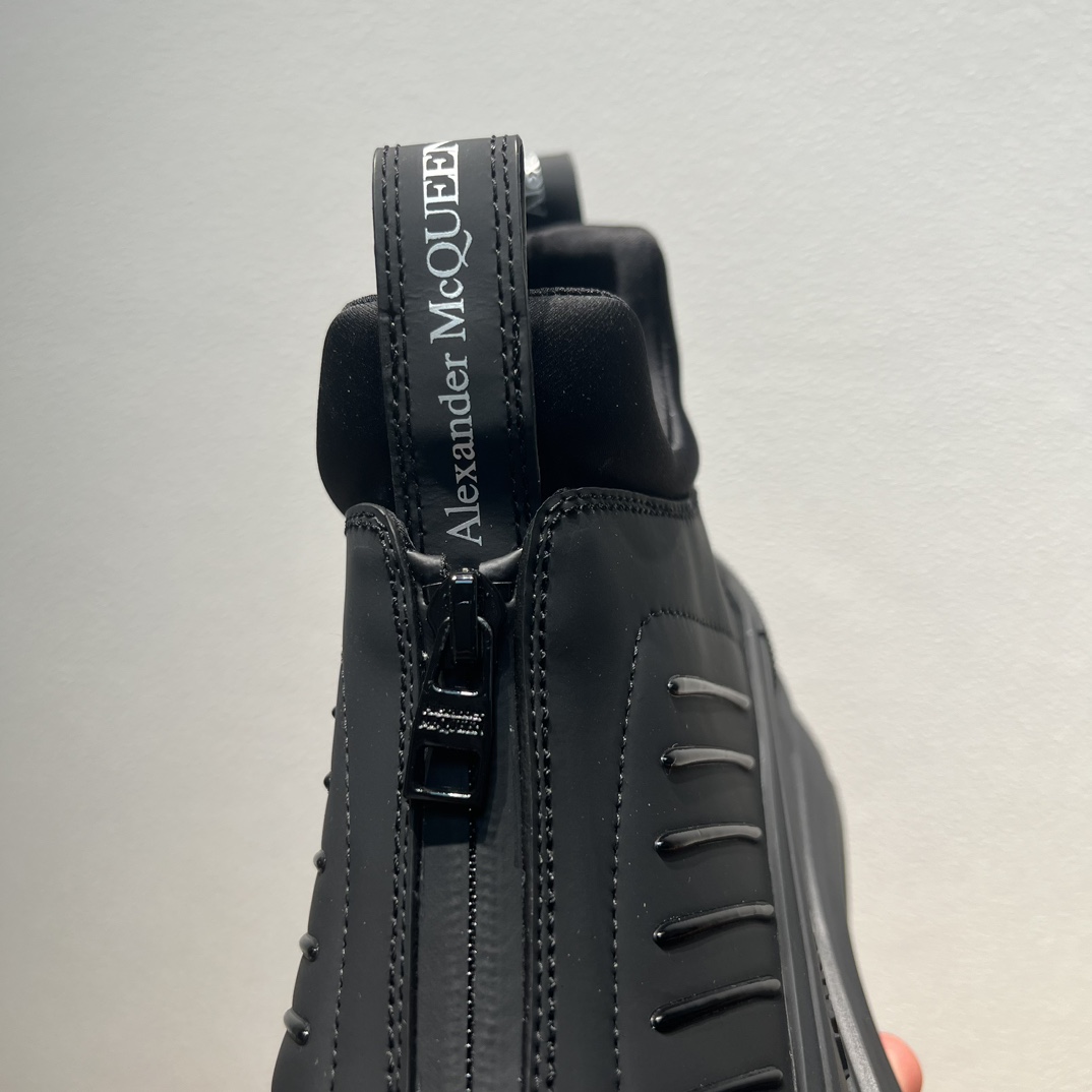 Alexander Mcqueen Male Basic Shoes M