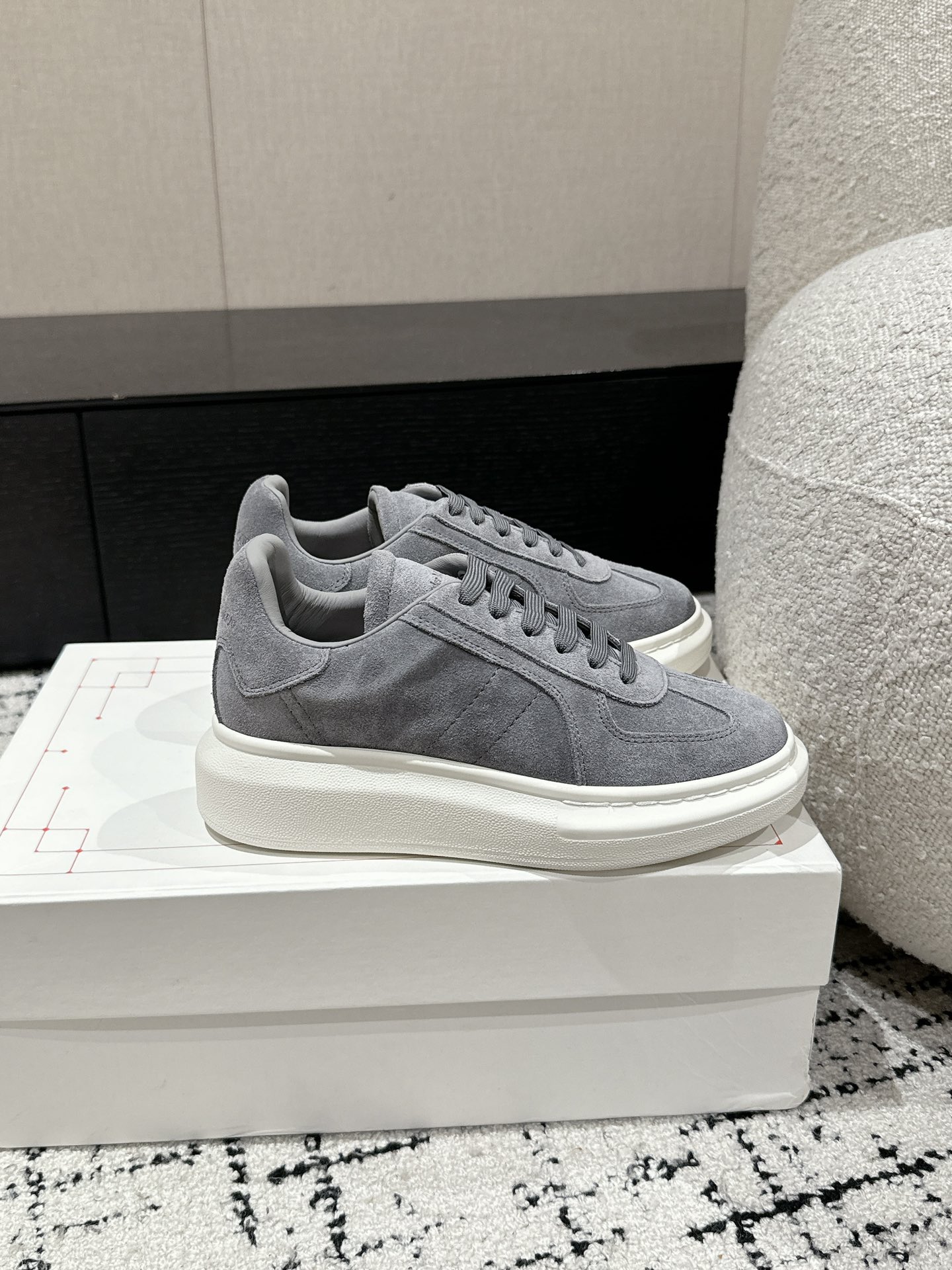 Alexander Mcqueen Male Sneakers M-l-s