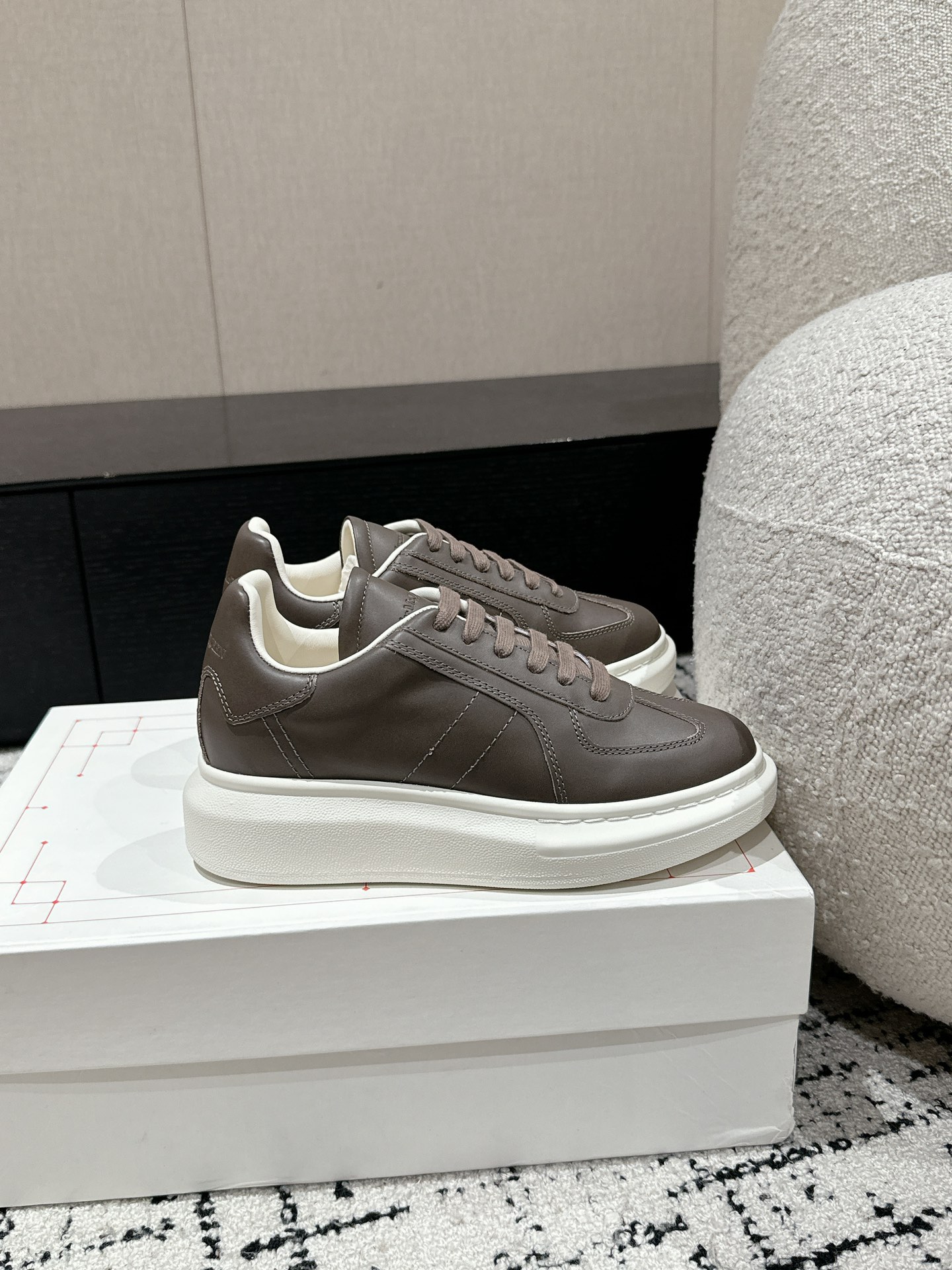 Alexander Mcqueen Male Sneakers M-l-s