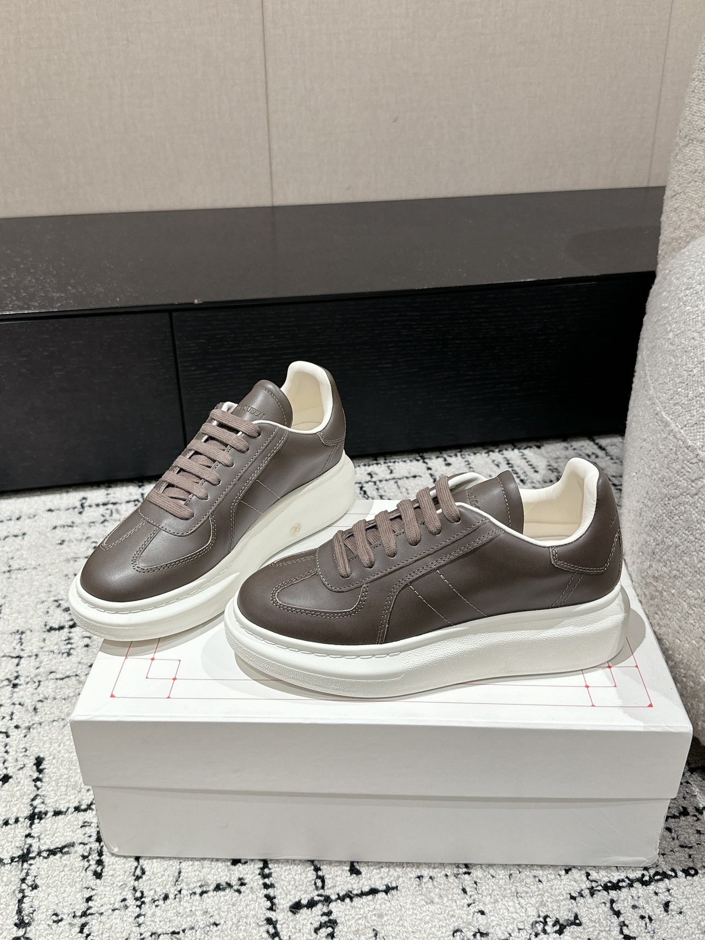 Alexander Mcqueen Male Sneakers M-l-s