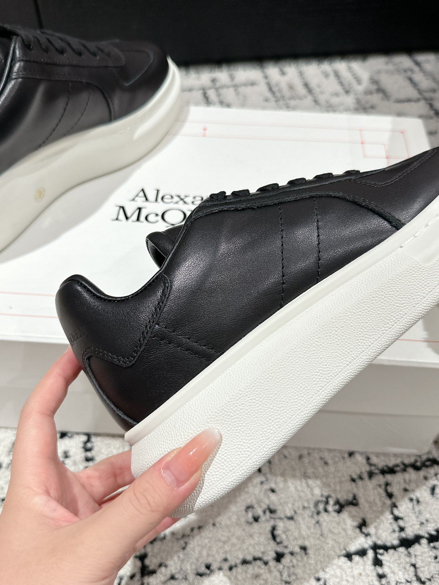 Alexander Mcqueen Male Sneakers M-l-s