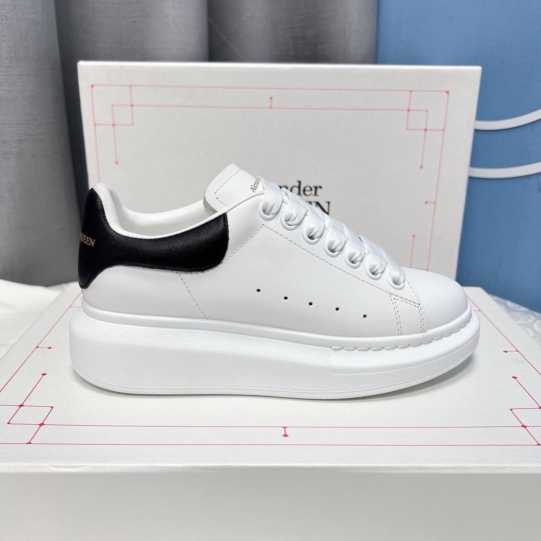 Alexander Mcqueen Male Sneakers M-l-s