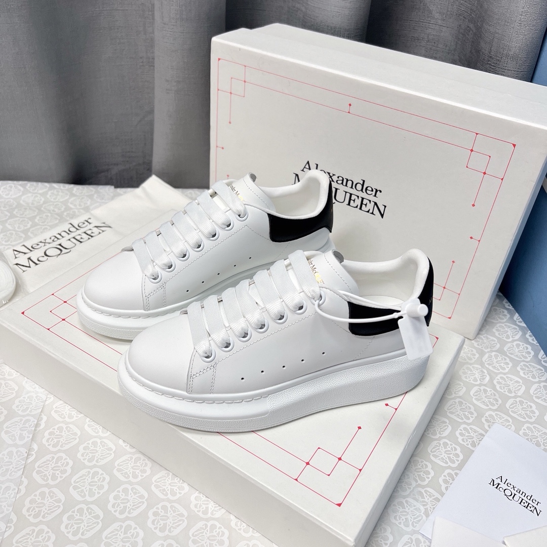 Alexander Mcqueen Male Sneakers M-l-s