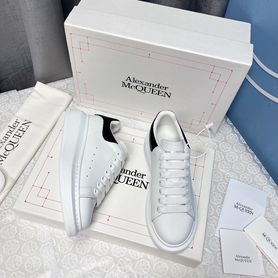 Alexander Mcqueen Male Sneakers M-l-s