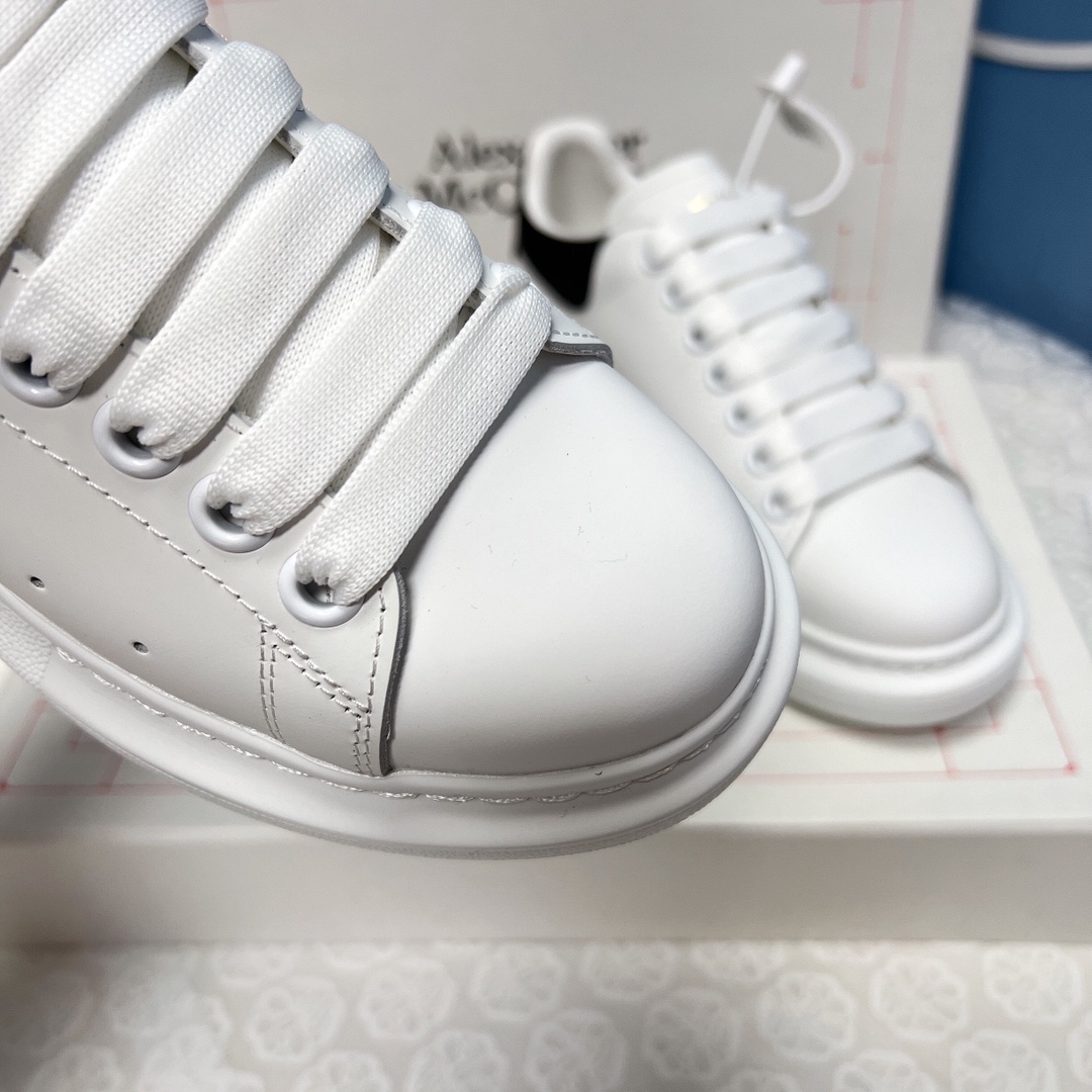 Alexander Mcqueen Male Sneakers M-l-s