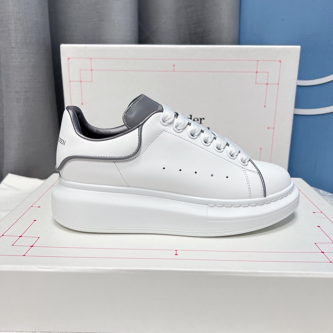 Alexander Mcqueen Male Sneakers M-l-s