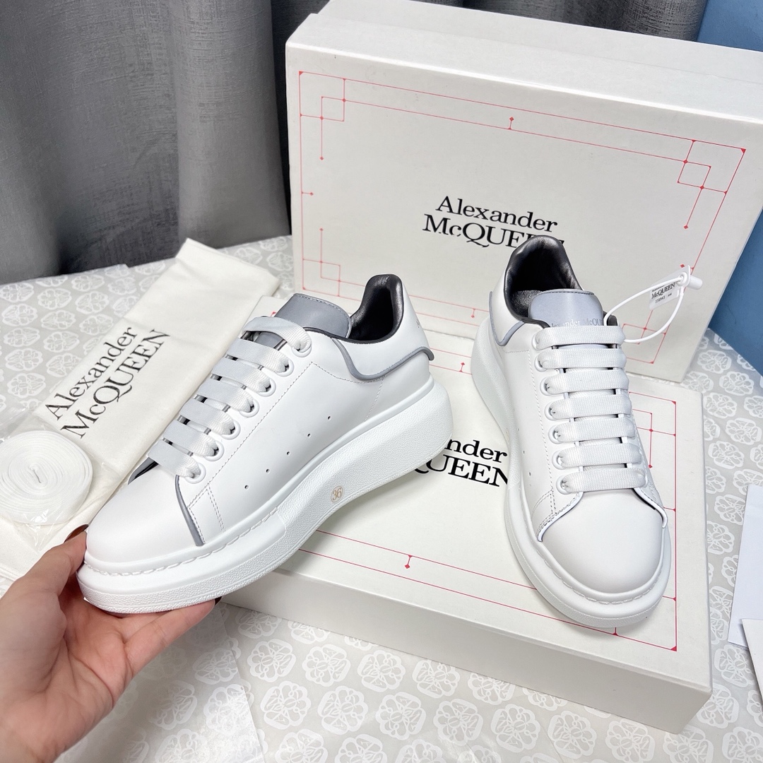 Alexander Mcqueen Male Sneakers M-l-s