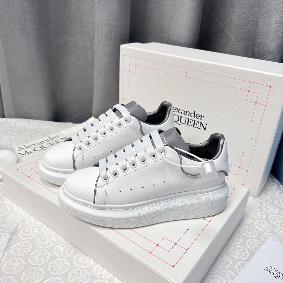 Alexander Mcqueen Male Sneakers M-l-s