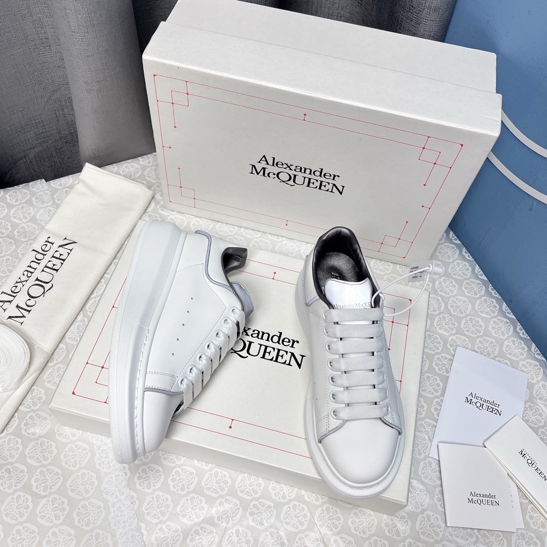 Alexander Mcqueen Male Sneakers M-l-s