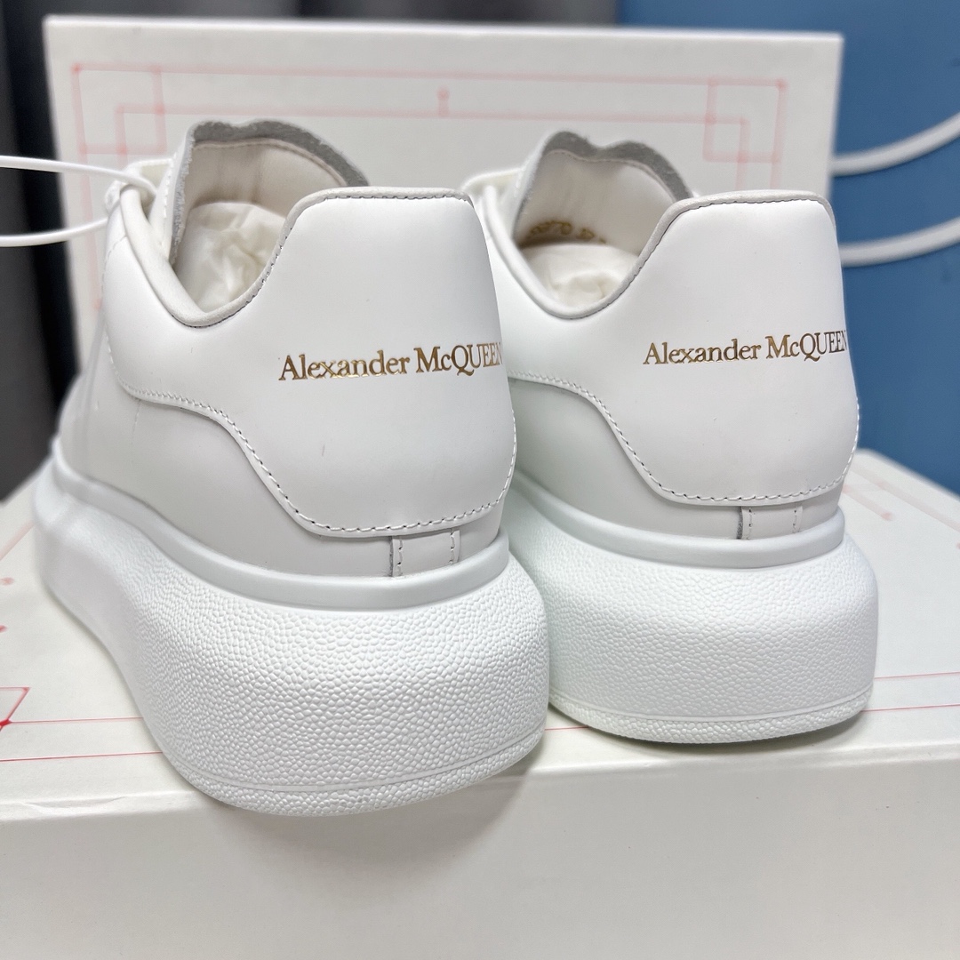 Alexander Mcqueen Male Sneakers M-l-s