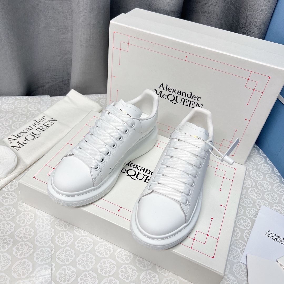 Alexander Mcqueen Male Sneakers M-l-s