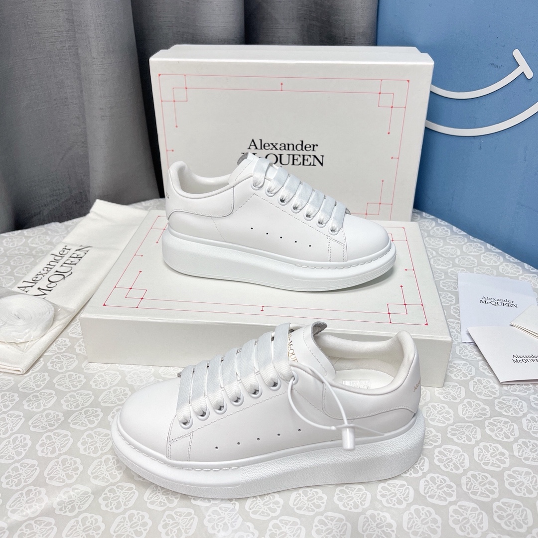 Alexander Mcqueen Male Sneakers M-l-s