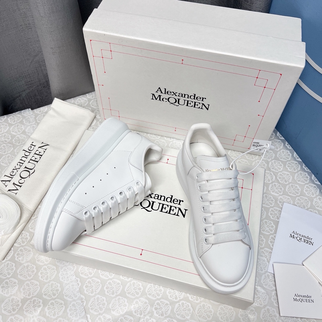 Alexander Mcqueen Male Sneakers M-l-s