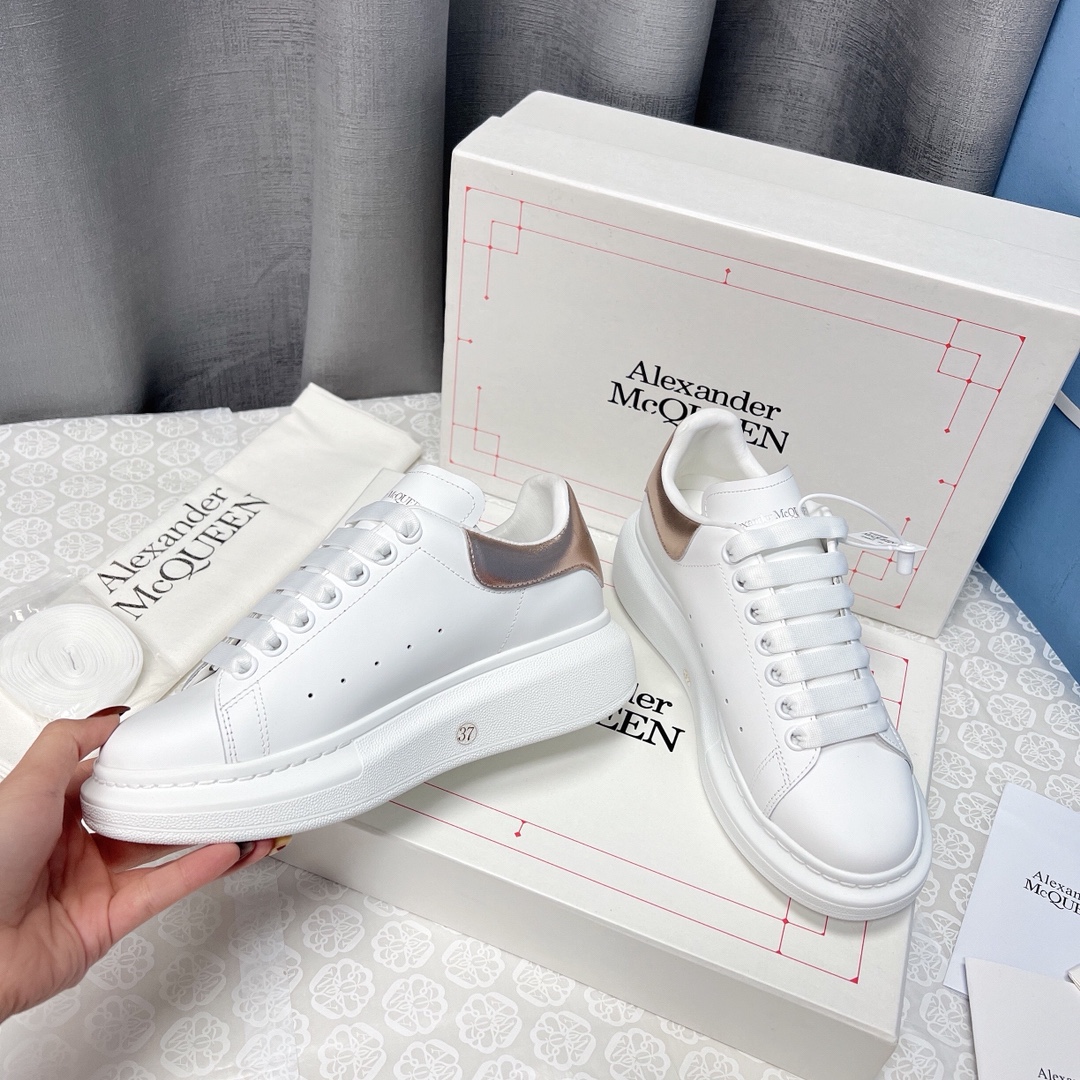 Alexander Mcqueen Male Sneakers M-l-s