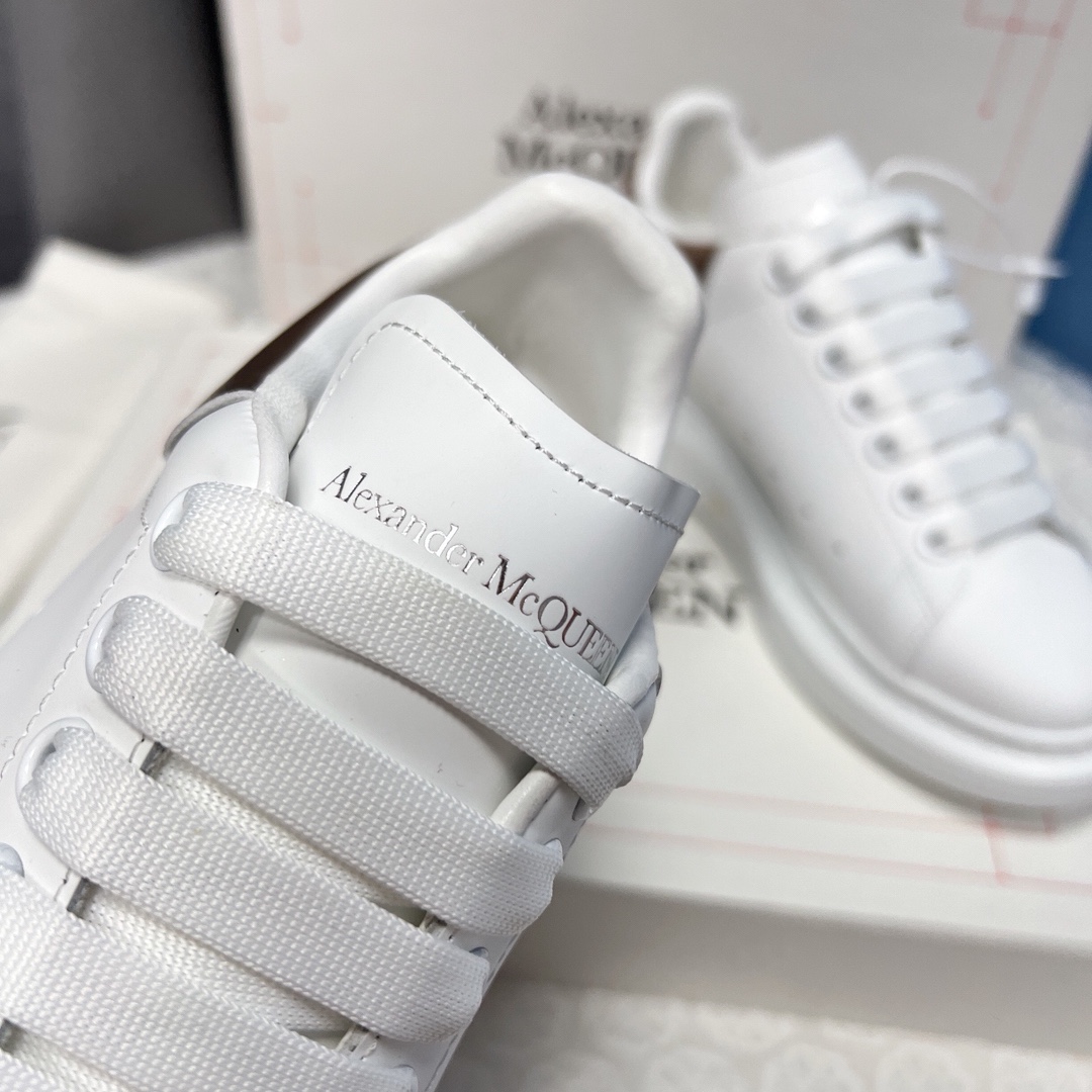 Alexander Mcqueen Male Sneakers M-l-s