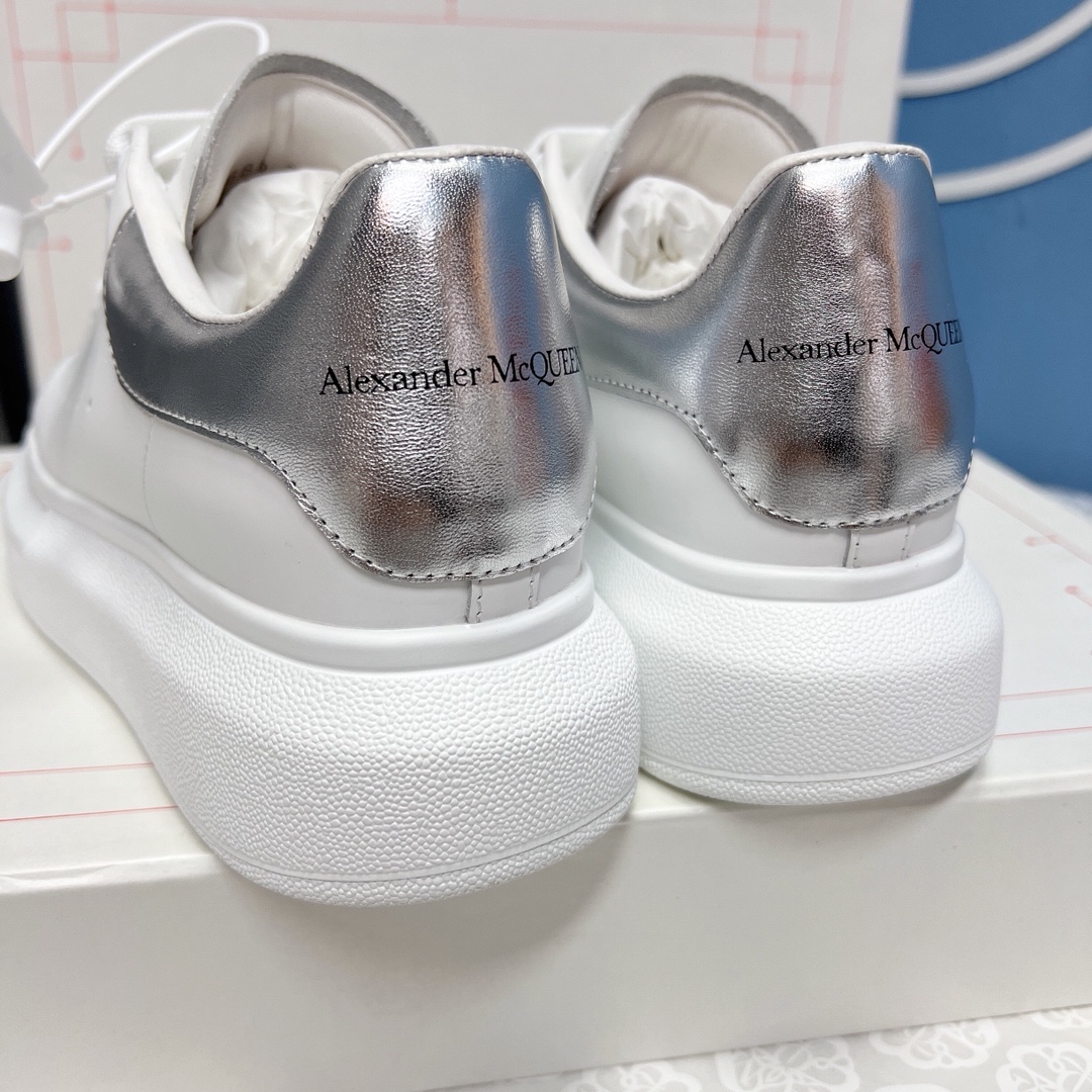 Alexander Mcqueen Male Sneakers M-l-s