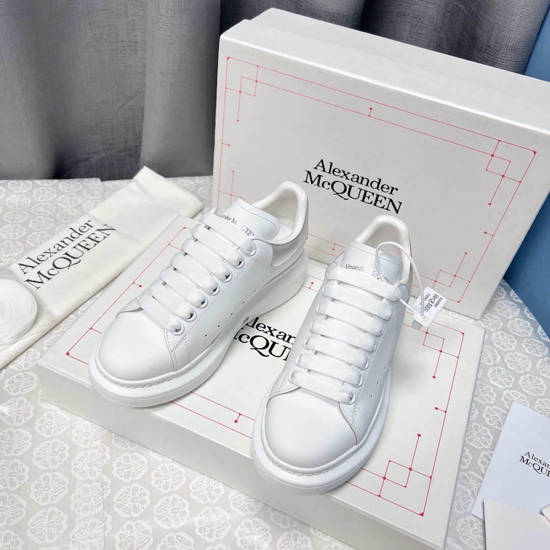 Alexander Mcqueen Male Sneakers M-l-s