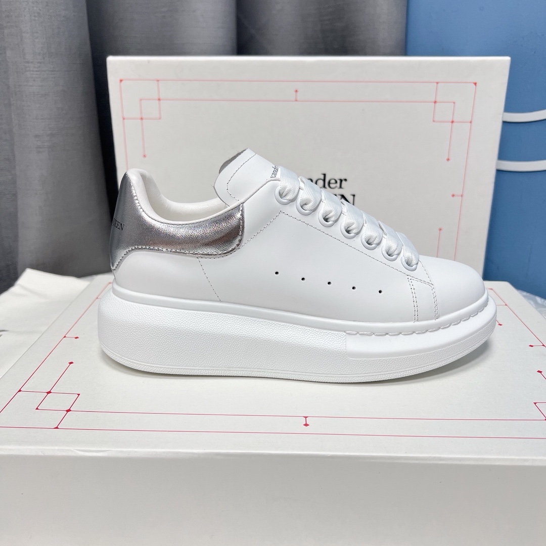 Alexander Mcqueen Male Sneakers M-l-s