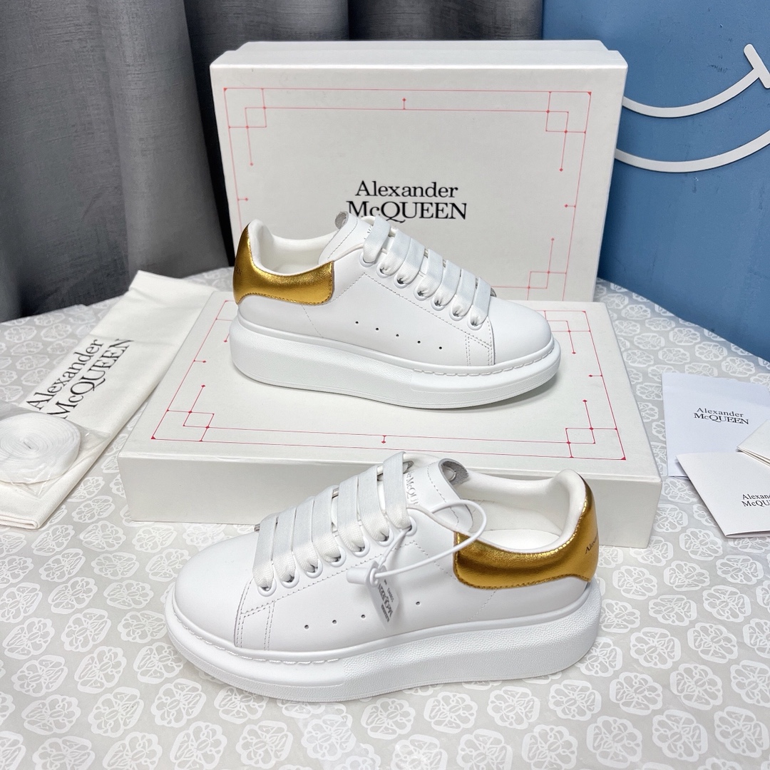 Alexander Mcqueen Male Sneakers M-l-s