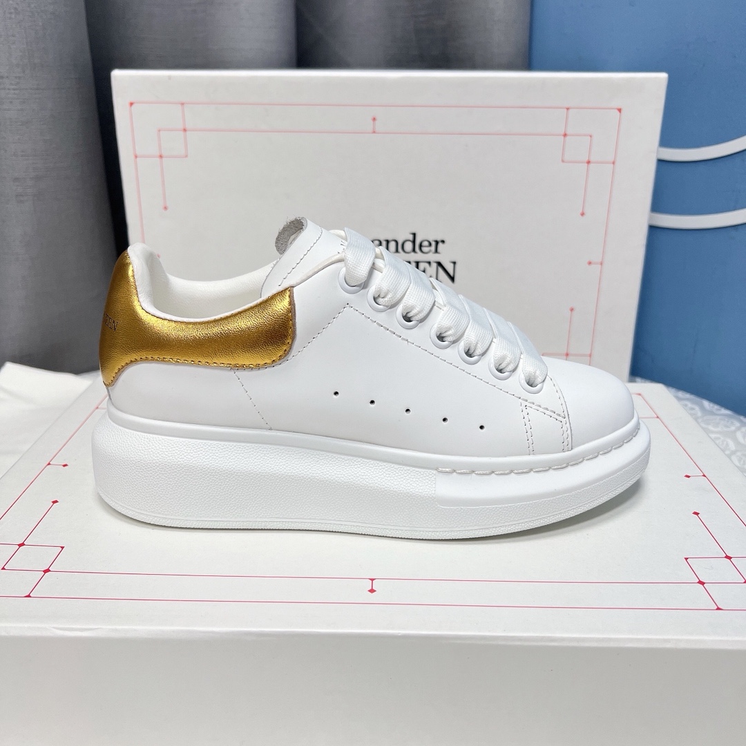 Alexander Mcqueen Male Sneakers M-l-s
