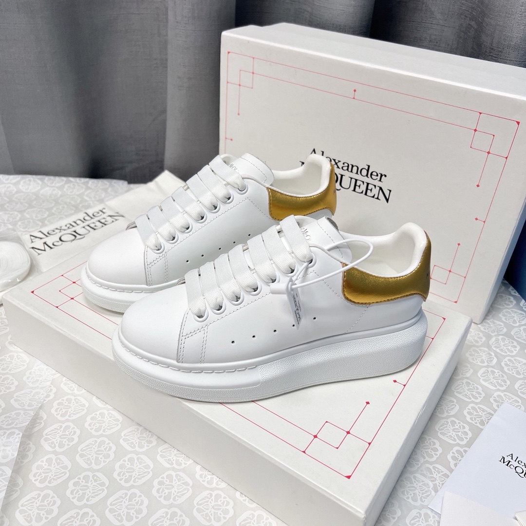 Alexander Mcqueen Male Sneakers M-l-s