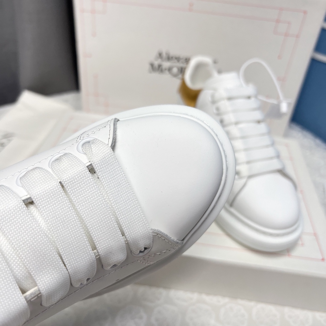 Alexander Mcqueen Male Sneakers M-l-s