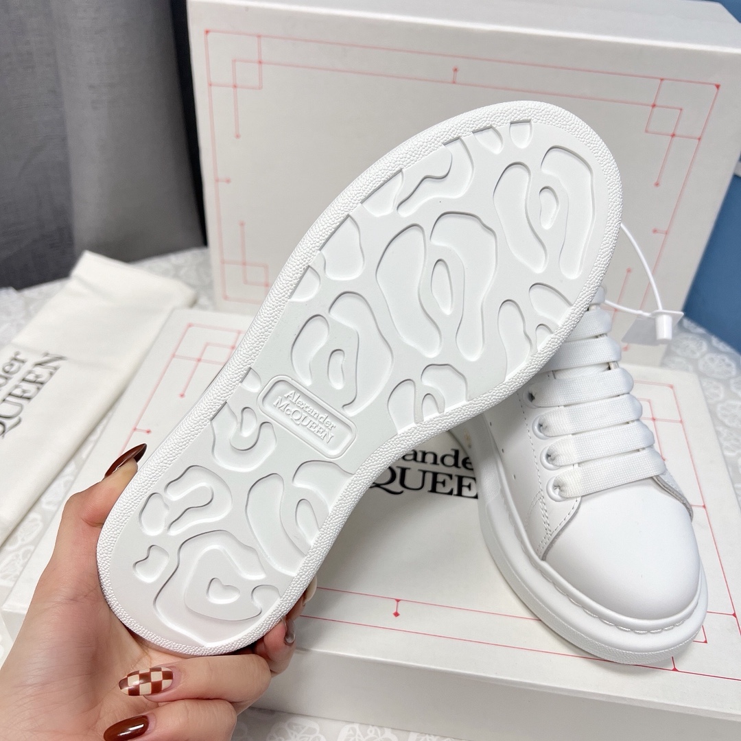 Alexander Mcqueen Male Sneakers M-l-s