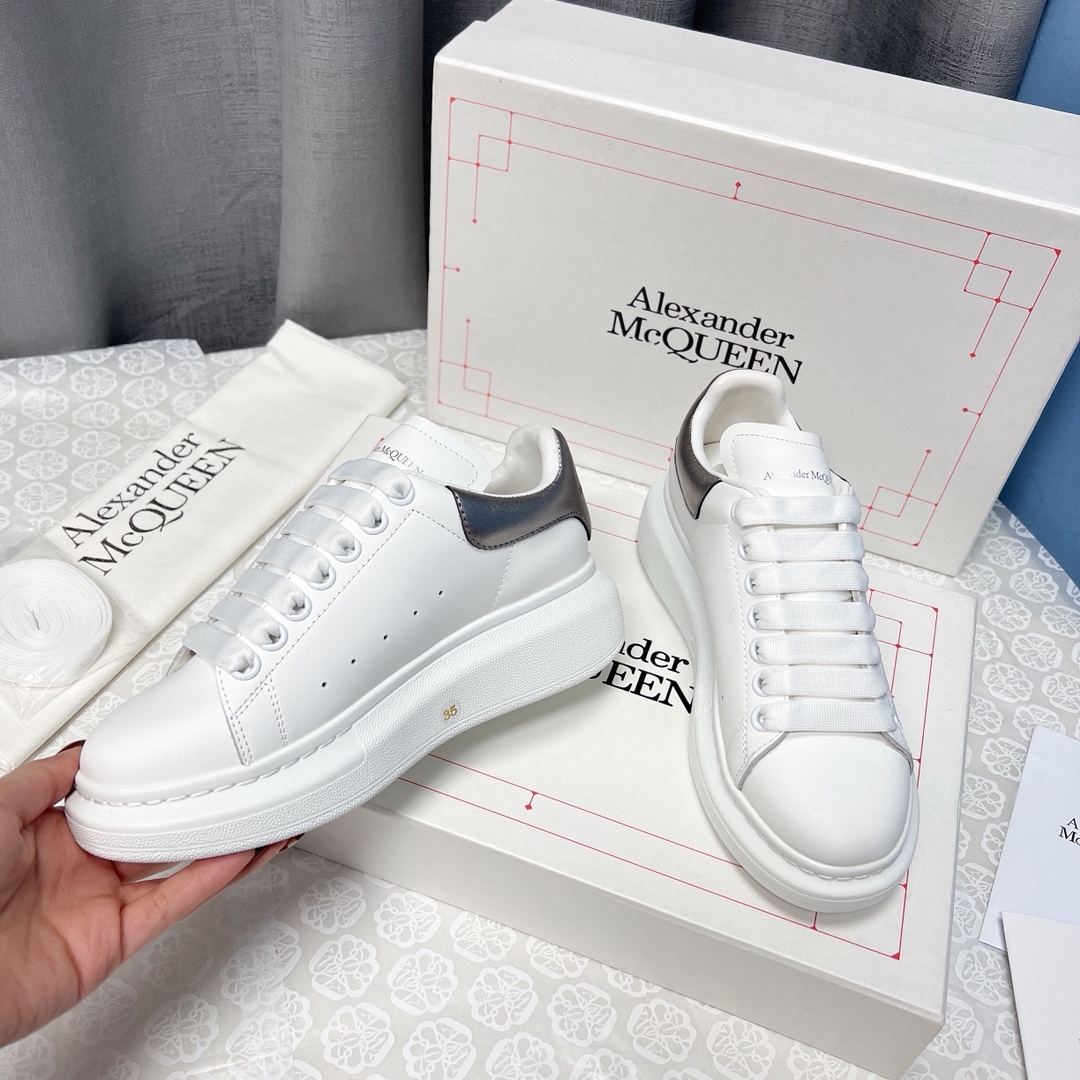 Alexander Mcqueen Male Sneakers M-l-s