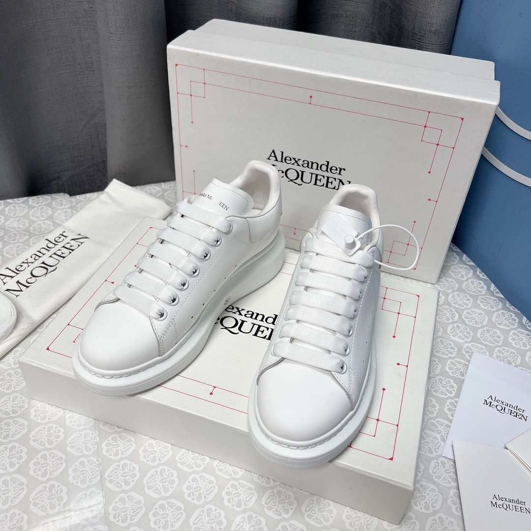 Alexander Mcqueen Male Sneakers M-l-s