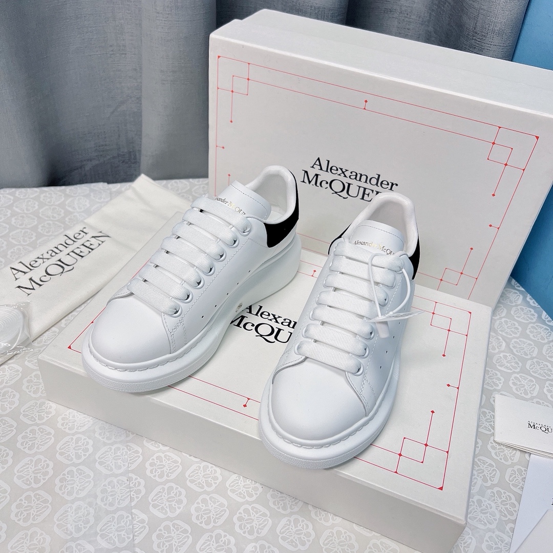 Alexander Mcqueen Male Sneakers M-l-s