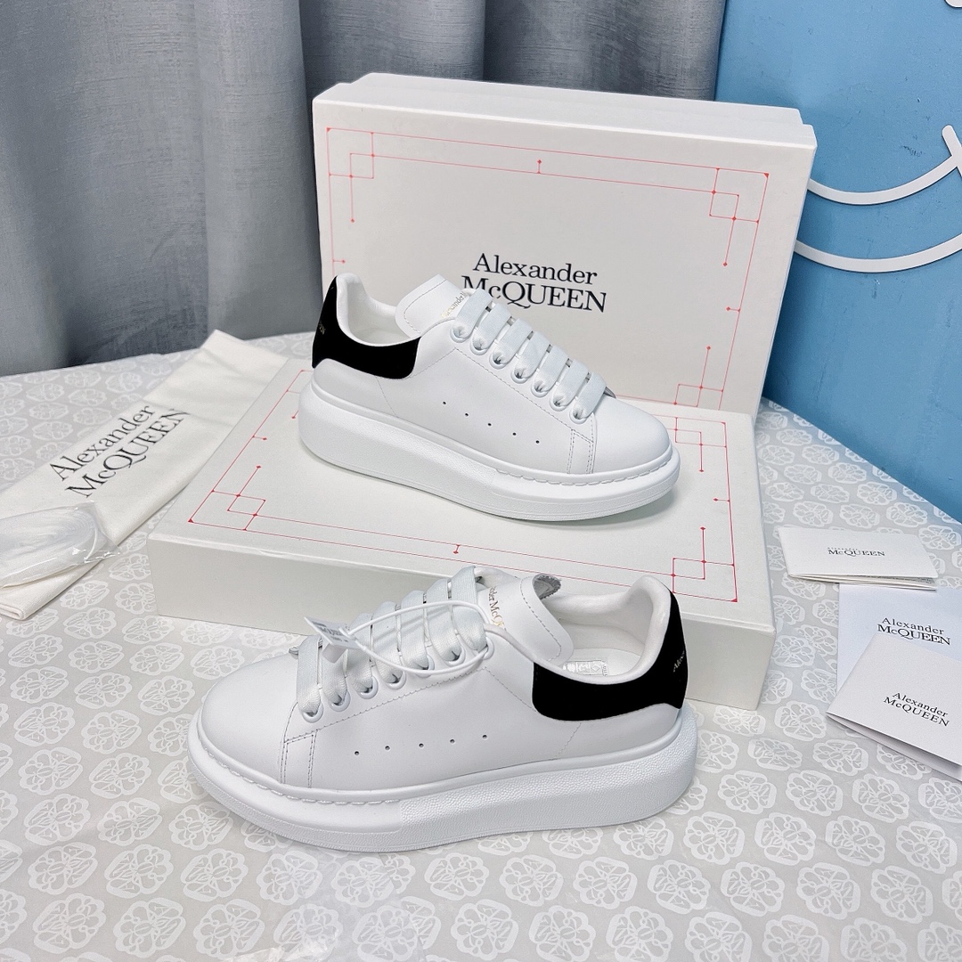 Alexander Mcqueen Male Sneakers M-l-s