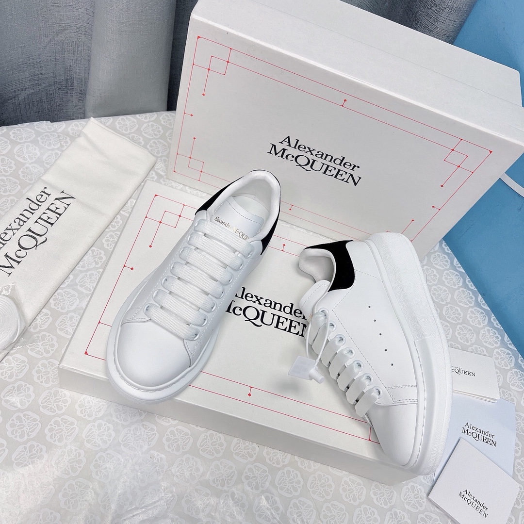 Alexander Mcqueen Male Sneakers M-l-s