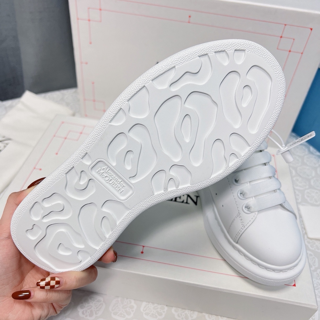 Alexander Mcqueen Male Sneakers M-l-s