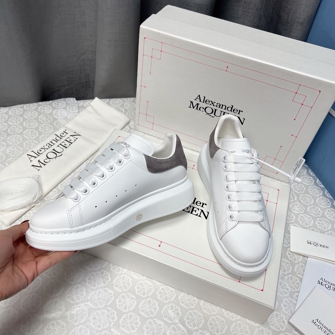 Alexander Mcqueen Male Sneakers M-l-s