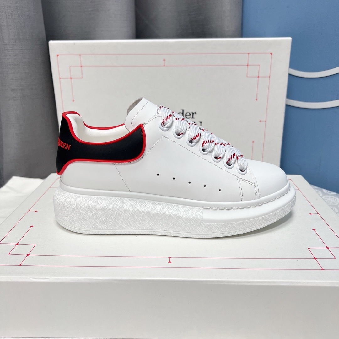 Alexander Mcqueen Male Sneakers M-l-s