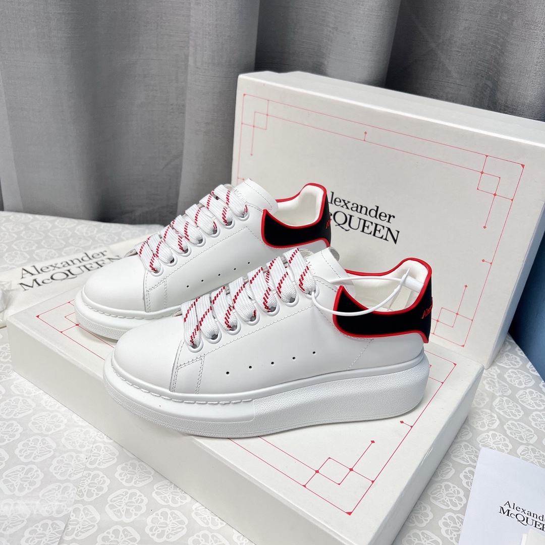 Alexander Mcqueen Male Sneakers M-l-s