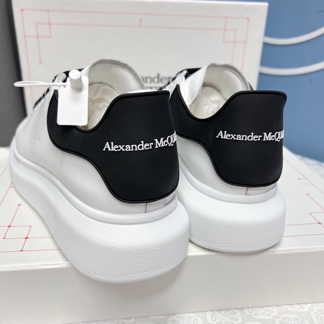 Alexander Mcqueen Male Sneakers M-l-s