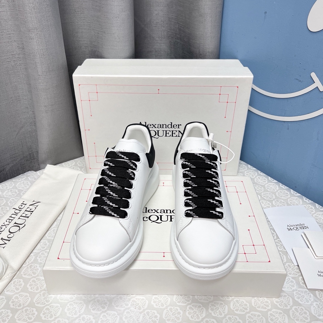 Alexander Mcqueen Male Sneakers M-l-s