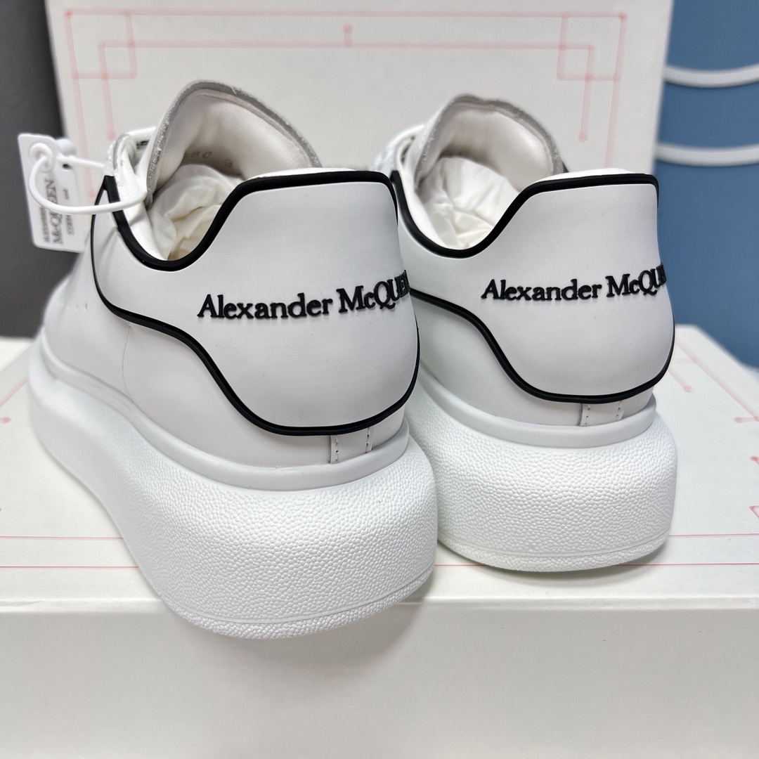 Alexander Mcqueen Male Sneakers M-l-s